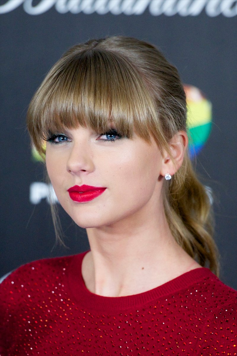 Taylor Swift at 2013 40 Principales Awards — photo 238