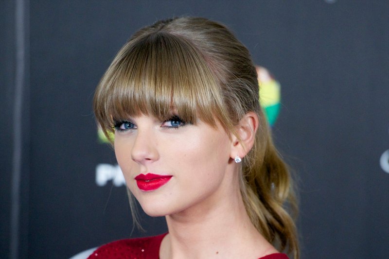 Taylor Swift at 2013 40 Principales Awards — photo 239