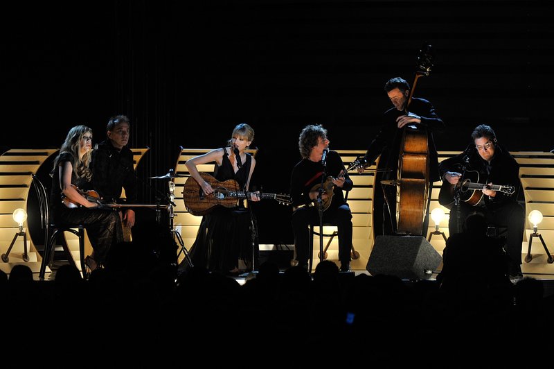 Taylor Swift at 47th Annual CMA Awards — photo 174