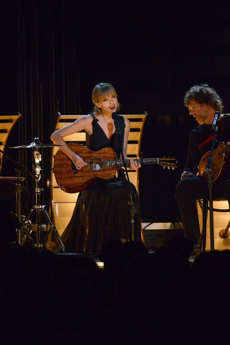 Taylor Swift at 47th Annual CMA Awards — photo 184