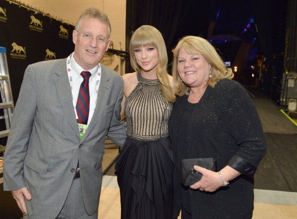 Taylor Swift at 48th Annual Academy Of Country Music Awards — photo 103