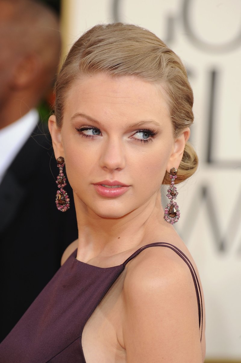 Taylor Swift at 70th Annual Golden Globe Awards — photo 107