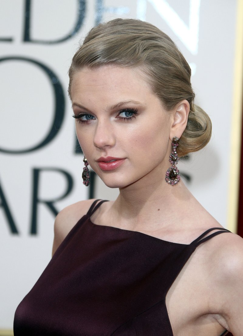 Taylor Swift at 70th Annual Golden Globe Awards — photo 154