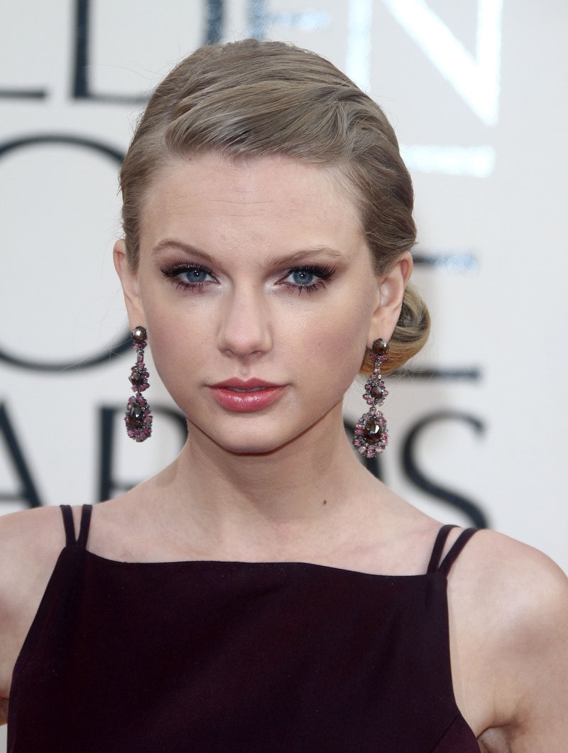 Taylor Swift at 70th Annual Golden Globe Awards — photo 155