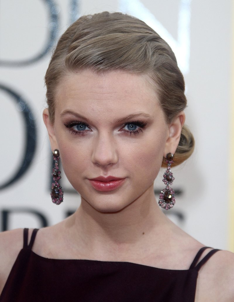 Taylor Swift at 70th Annual Golden Globe Awards — photo 157