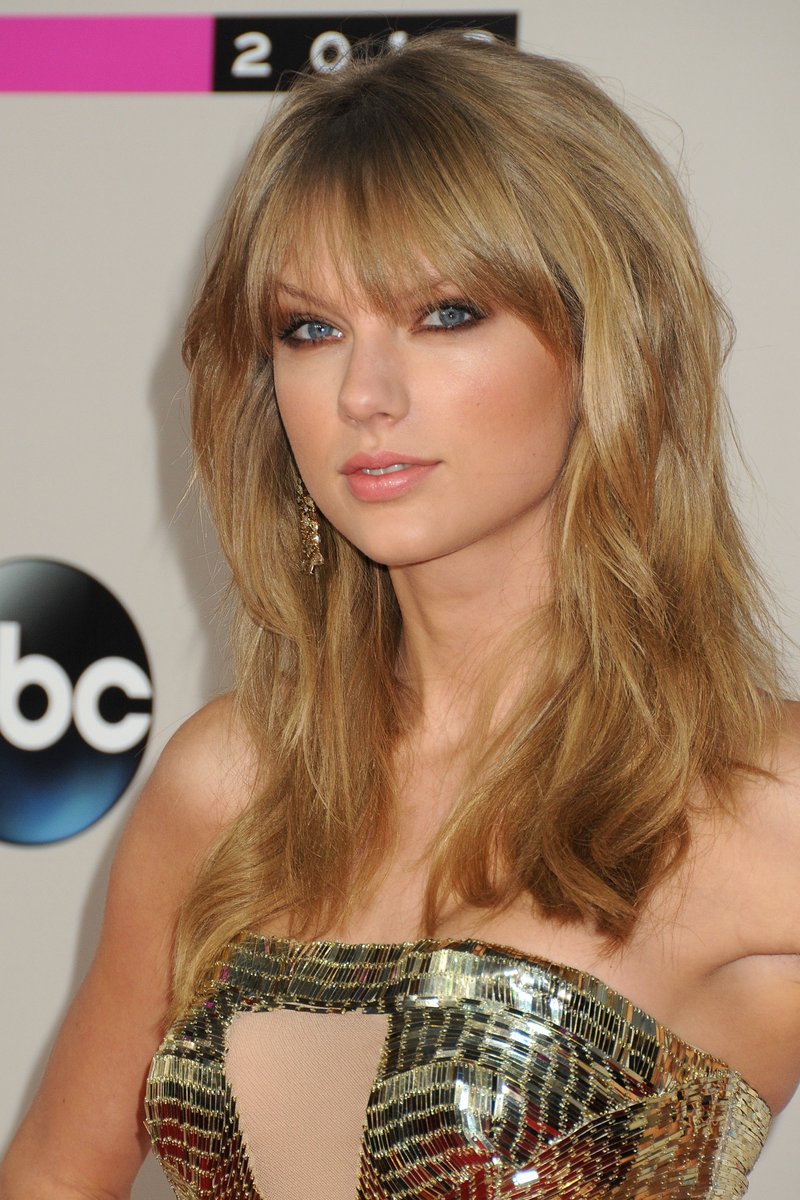 Taylor Swift at 2013 American Music Awards — photo 133