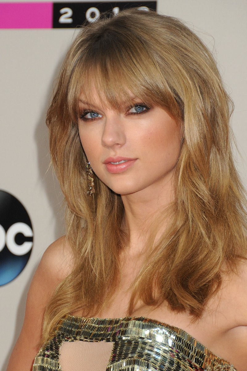 Taylor Swift at 2013 American Music Awards — photo 134