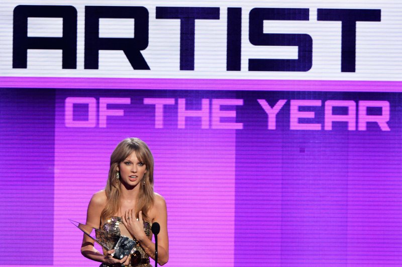 Taylor Swift at 2013 American Music Awards — photo 312