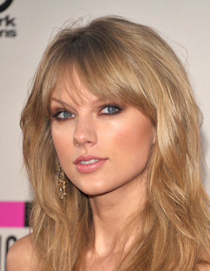 Taylor Swift at 2013 American Music Awards — photo 392