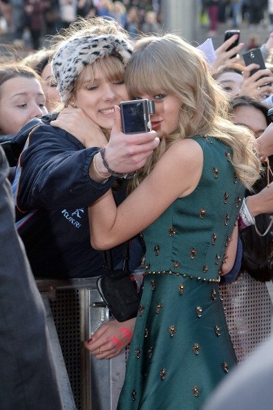 Taylor Swift at 2013 BBC Radio 1 Teen Awards — photo 6