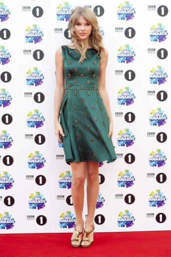 Taylor Swift at 2013 BBC Radio 1 Teen Awards — photo 33