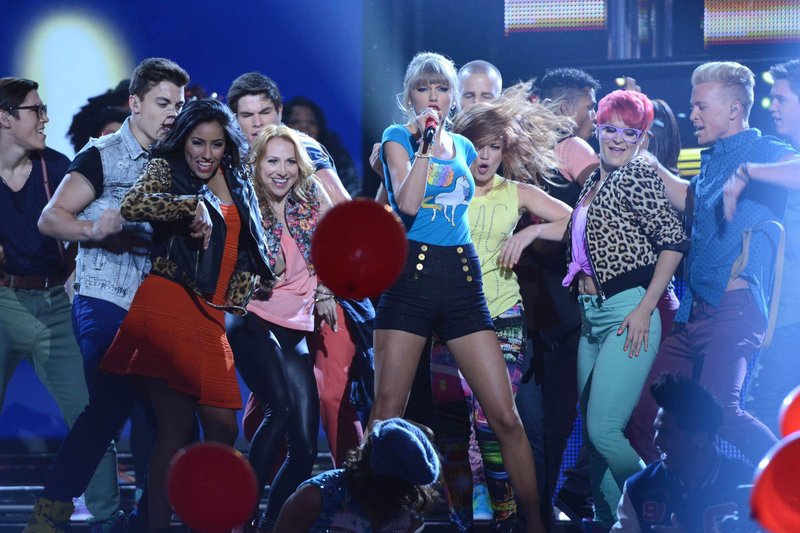 Taylor Swift at 2013 Billboard Music Awards — photo 352