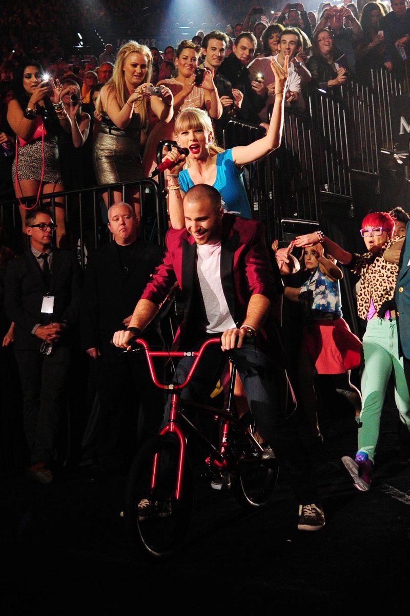 Taylor Swift at 2013 Billboard Music Awards — photo 370