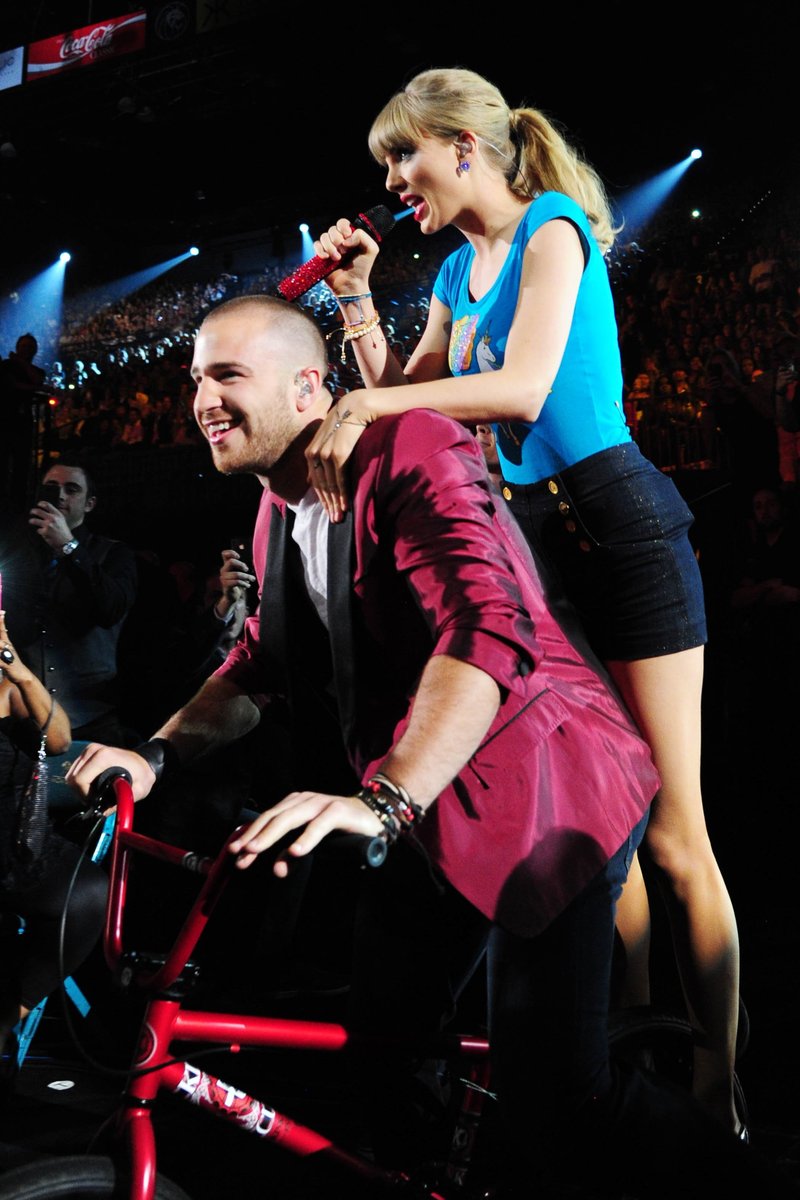 Taylor Swift at 2013 Billboard Music Awards — photo 373