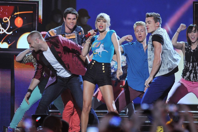 Taylor Swift at 2013 Billboard Music Awards — photo 395