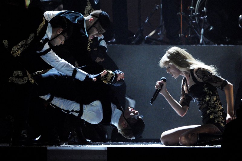 Taylor Swift at 2013 BRIT Awards — photo 96