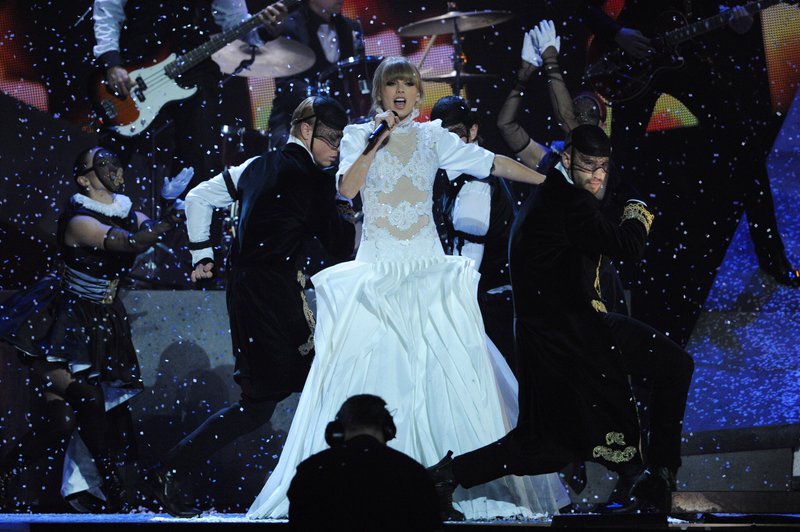 Taylor Swift at 2013 BRIT Awards — photo 102