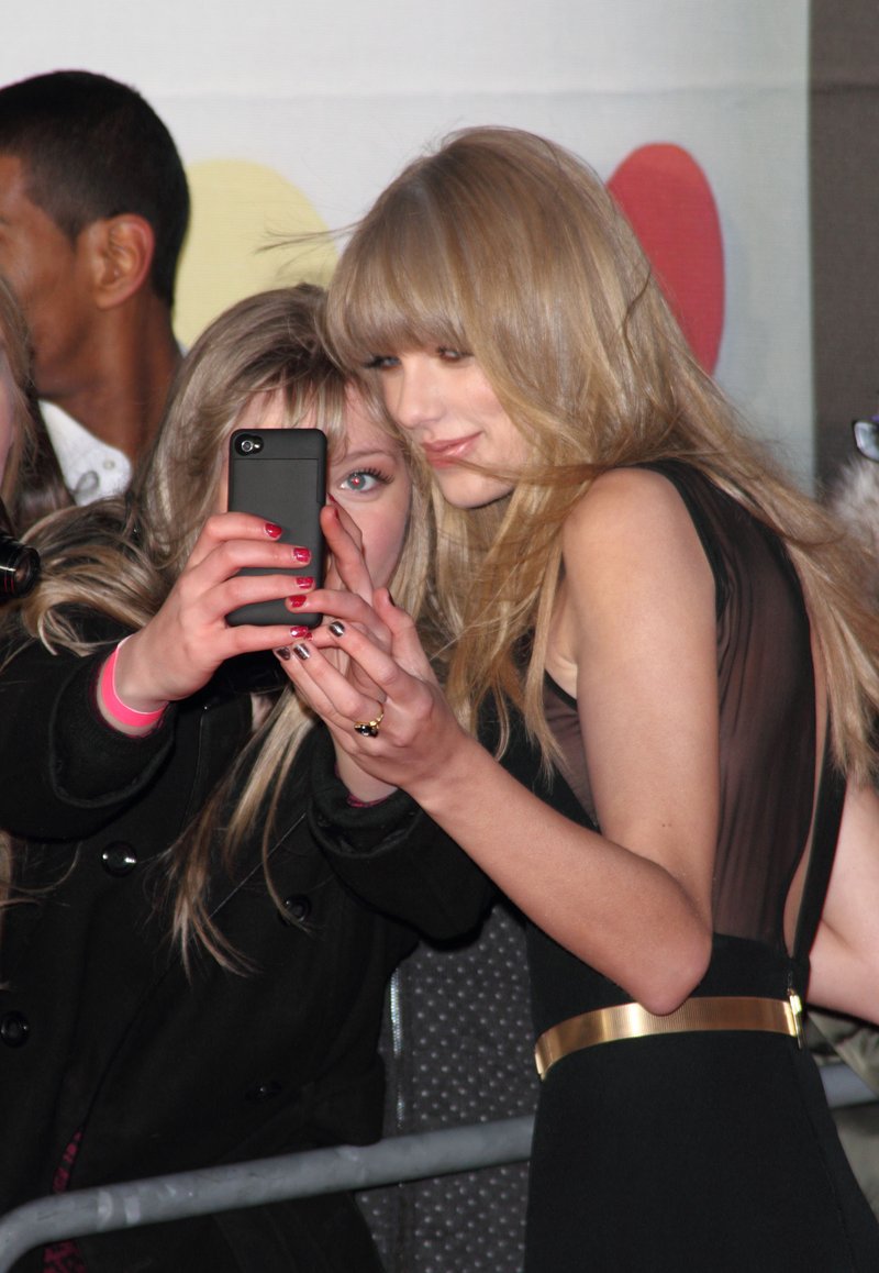 Taylor Swift at 2013 BRIT Awards — photo 111