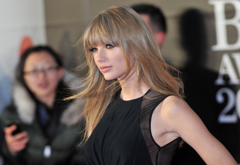 Taylor Swift at 2013 BRIT Awards — photo 141