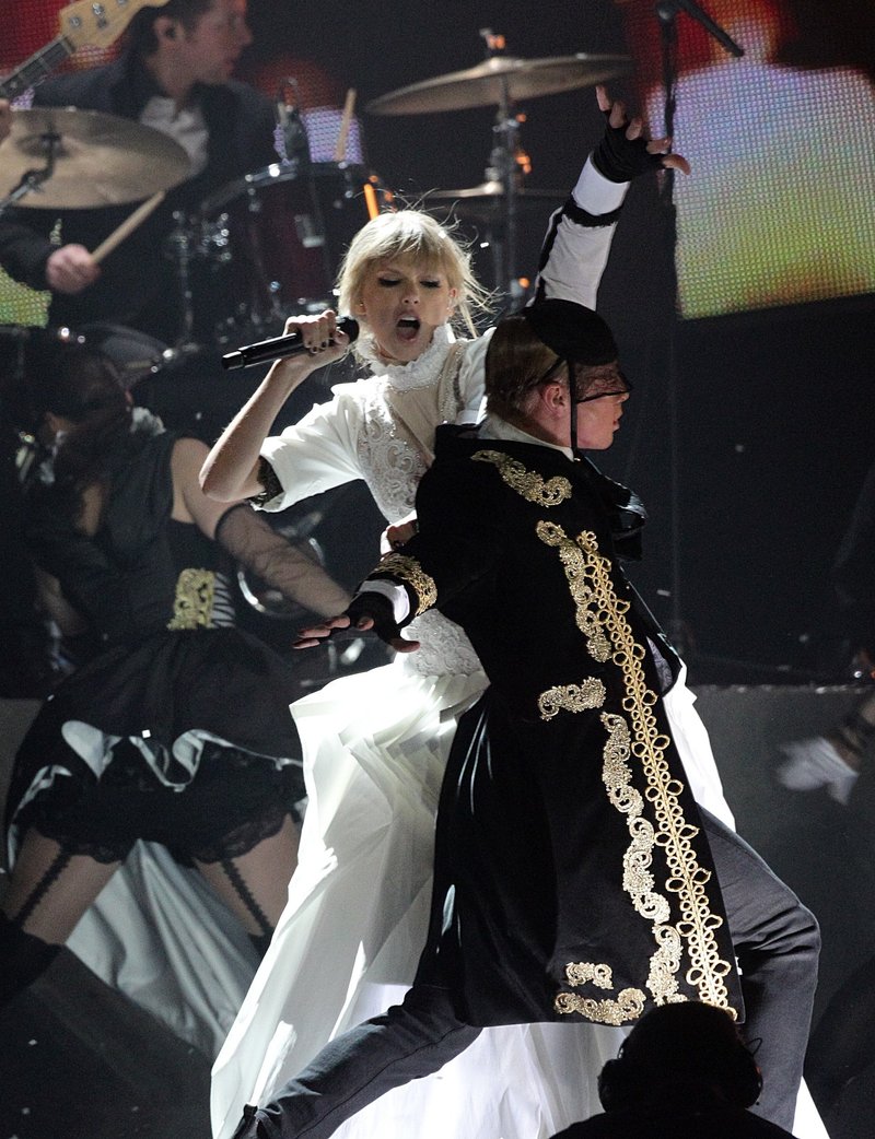 Taylor Swift at 2013 BRIT Awards — photo 159