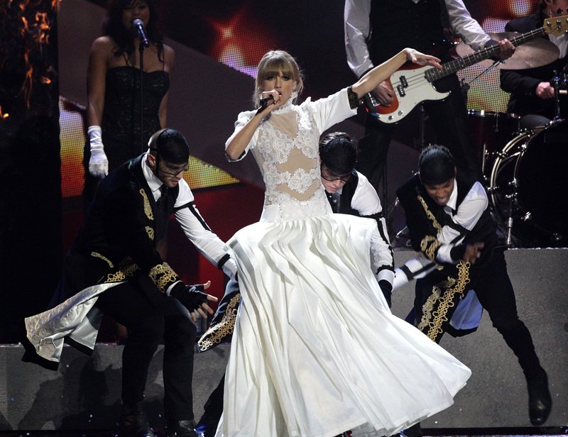 Taylor Swift at 2013 BRIT Awards — photo 161
