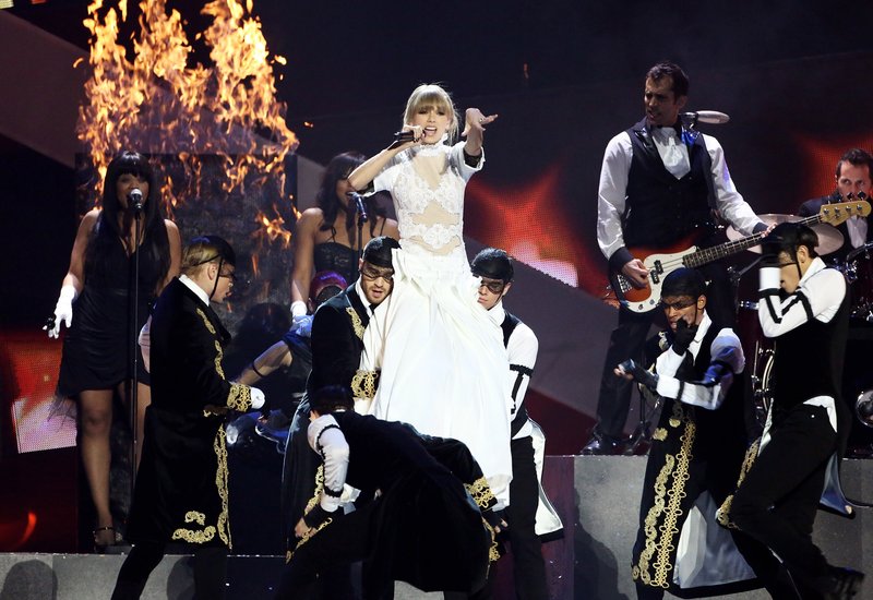 Taylor Swift at 2013 BRIT Awards — photo 184