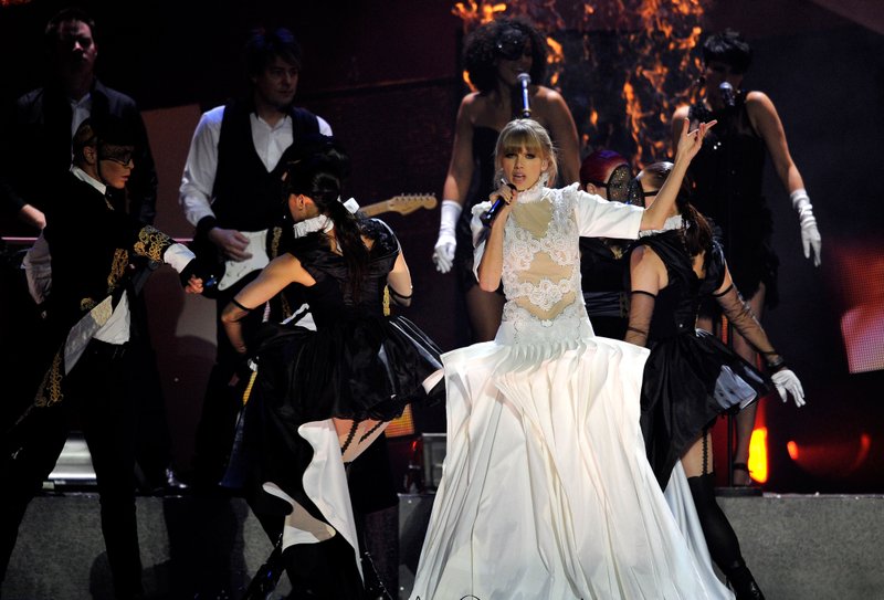Taylor Swift at 2013 BRIT Awards — photo 191