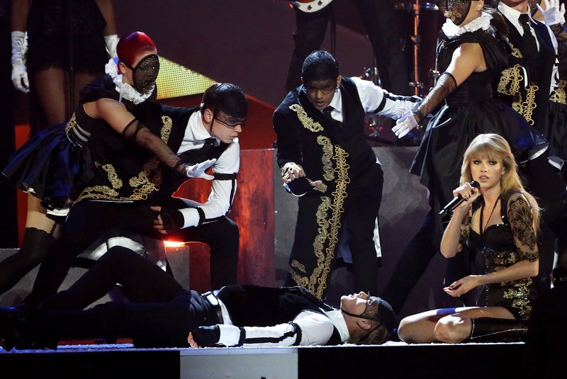 Taylor Swift at 2013 BRIT Awards — photo 202