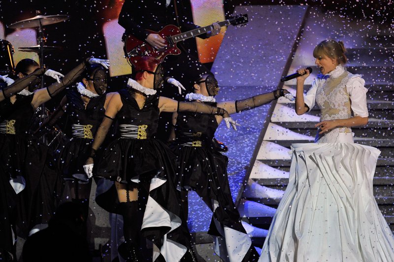 Taylor Swift at 2013 BRIT Awards — photo 222