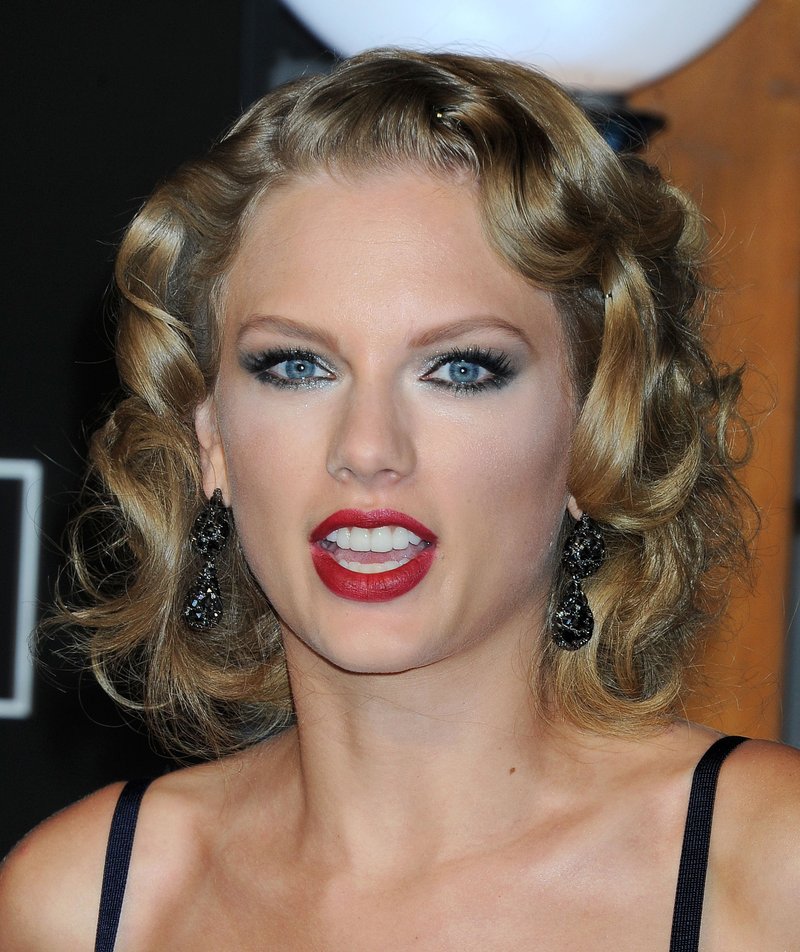 Taylor Swift at 2013 MTV Video Music Awards — photo 145