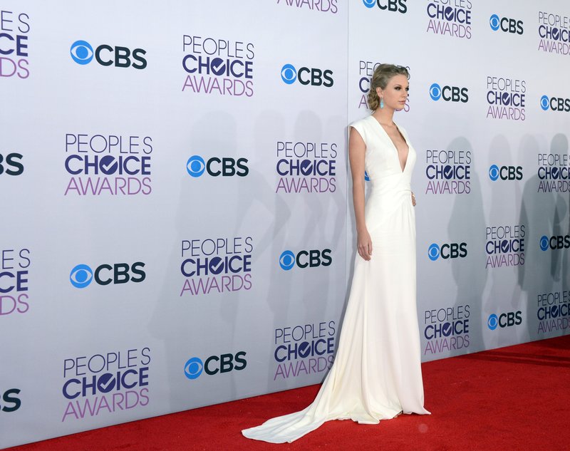Taylor Swift at 2013 People's Choice Awards — photo 7