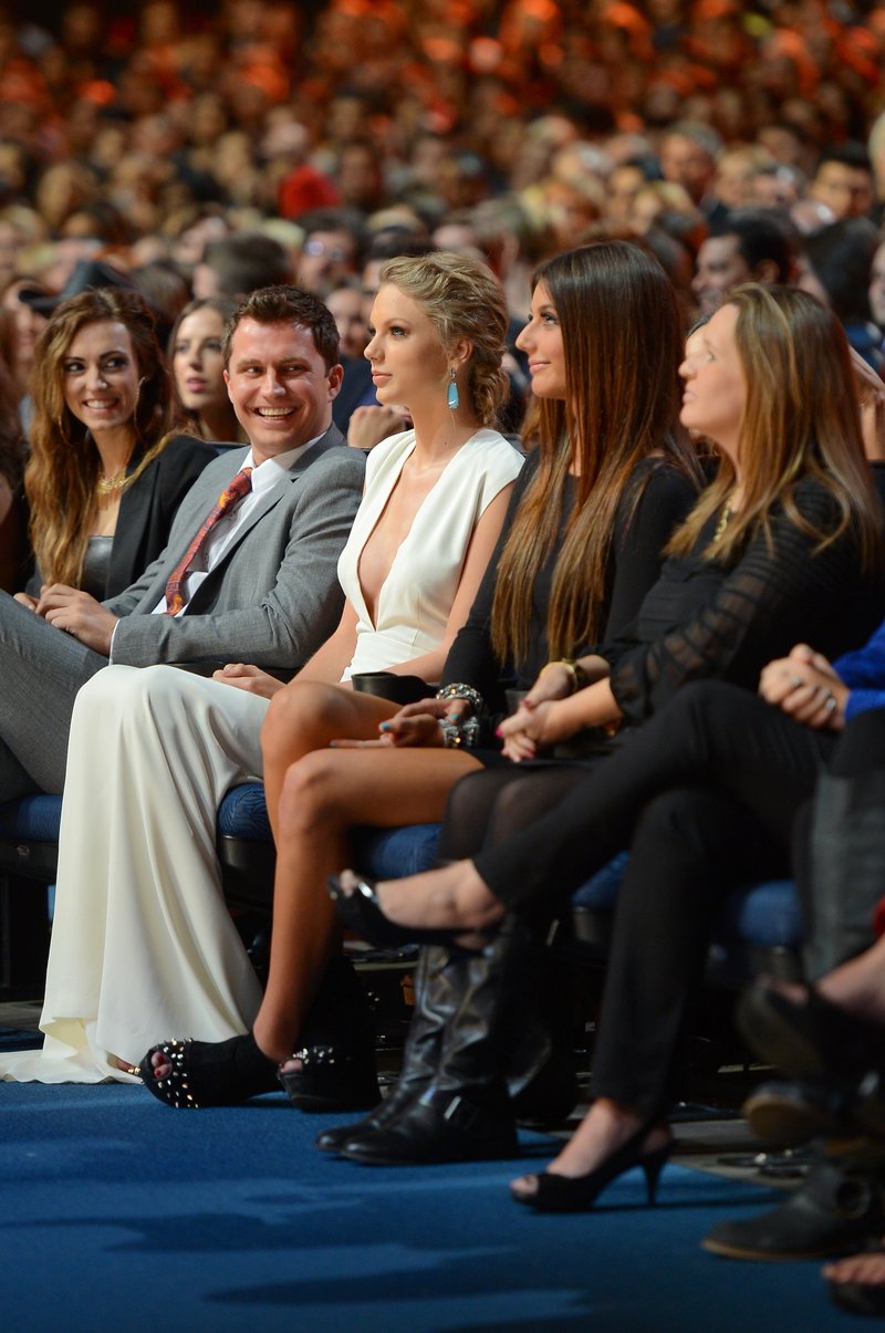 Taylor Swift at 2013 People's Choice Awards — photo 101