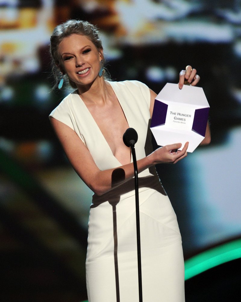 Taylor Swift at 2013 People's Choice Awards — photo 114