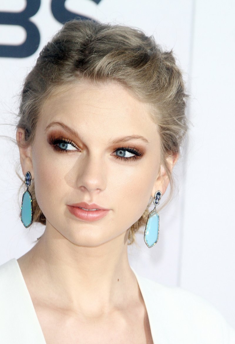 Taylor Swift at 2013 People's Choice Awards — photo 157