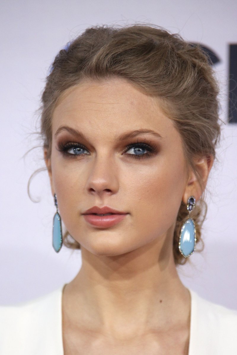 Taylor Swift at 2013 People's Choice Awards — photo 238