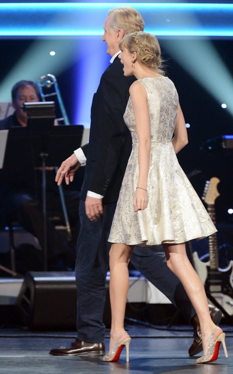 Taylor Swift at The 55th Annual GRAMMY Awards - Pre-Telecast — photo 81