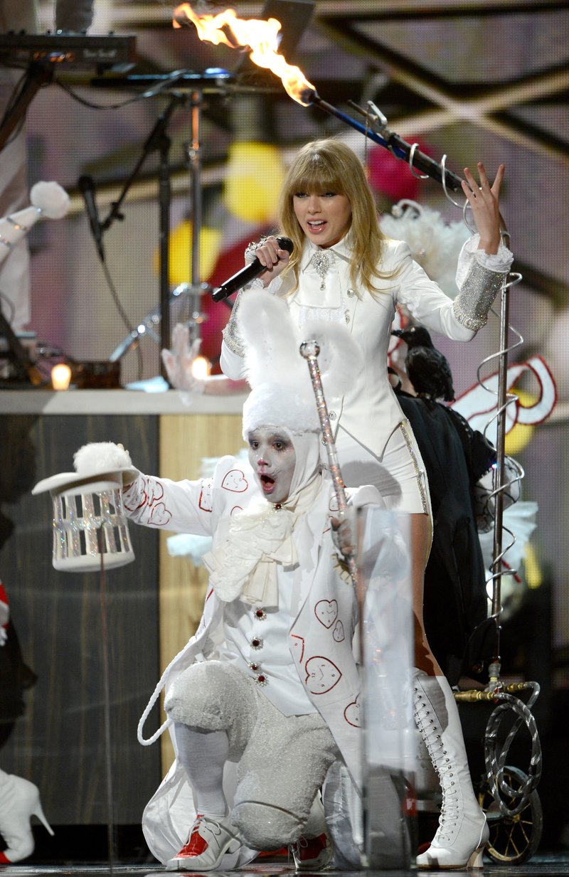 Taylor Swift at The 55th Annual GRAMMY Awards — photo 43