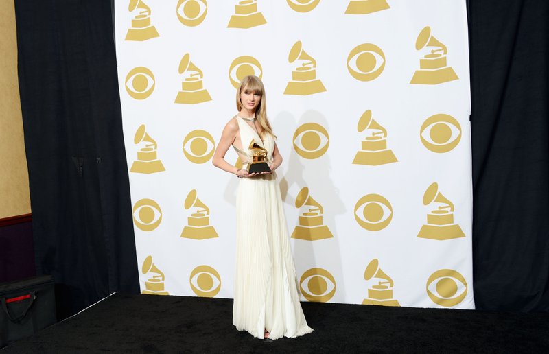 Taylor Swift at The 55th Annual GRAMMY Awards — photo 73