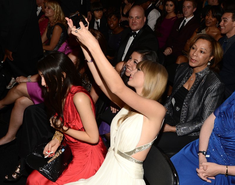 Taylor Swift at The 55th Annual GRAMMY Awards — photo 283