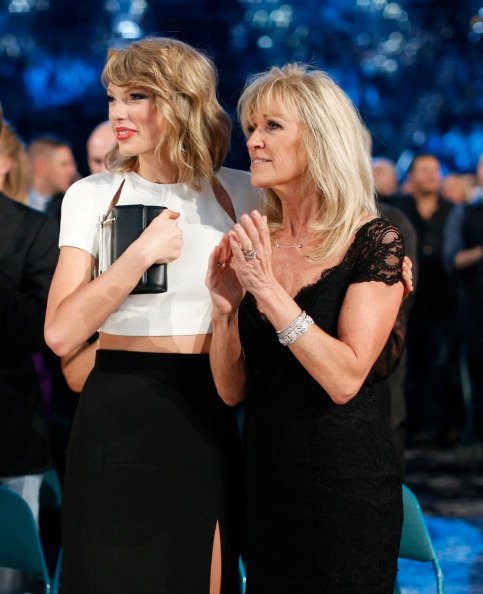 Taylor Swift at 49th Annual Academy Of Country Music Awards — photo 138