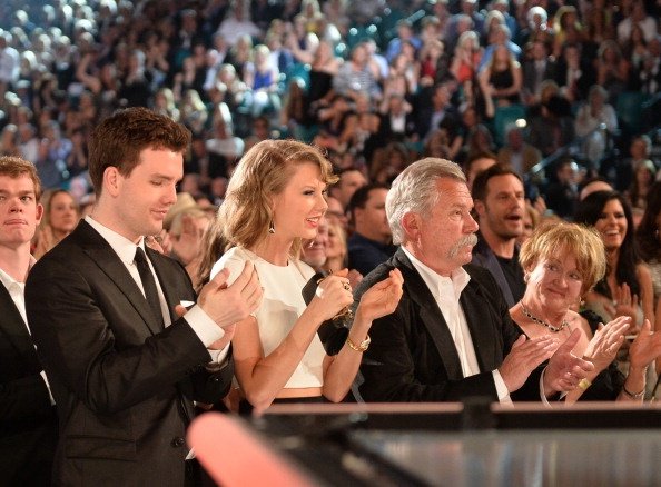Taylor Swift at 49th Annual Academy Of Country Music Awards — photo 151