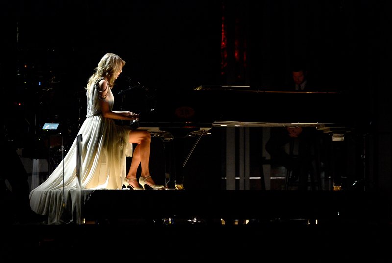 Taylor Swift at 56th Annual GRAMMY Awards — photo 34