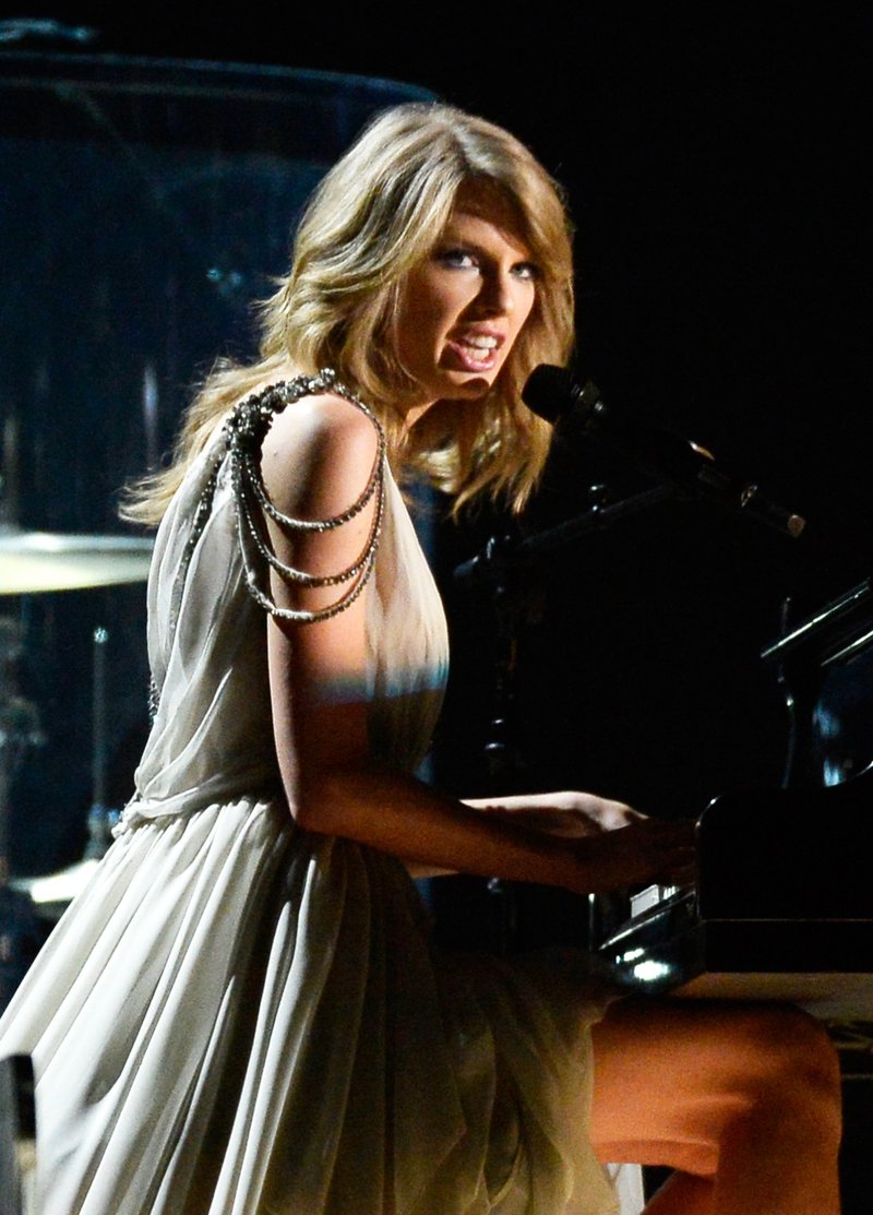 Taylor Swift at 56th Annual GRAMMY Awards — photo 42
