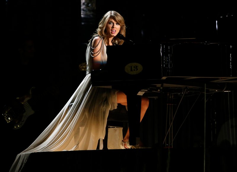 Taylor Swift at 56th Annual GRAMMY Awards — photo 65