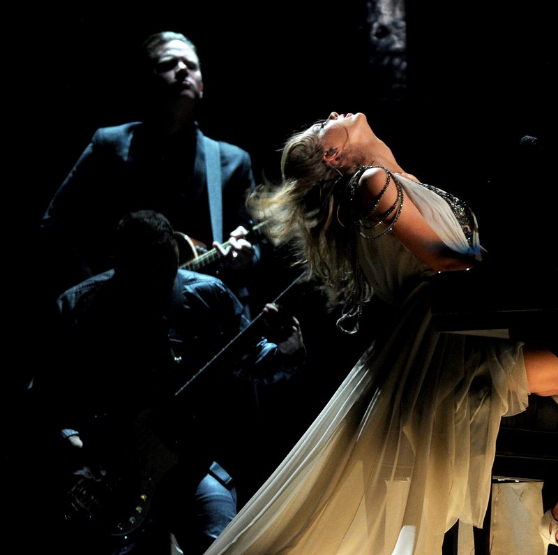 Taylor Swift at 56th Annual GRAMMY Awards — photo 103