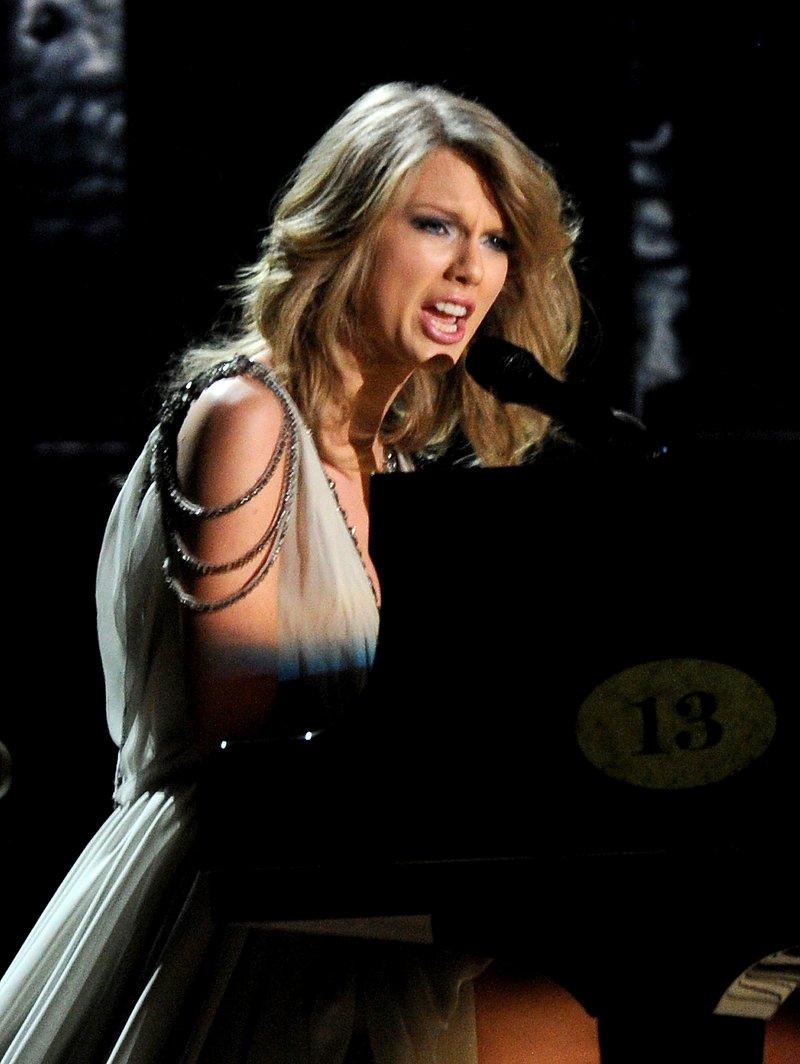 Taylor Swift at 56th Annual GRAMMY Awards — photo 104