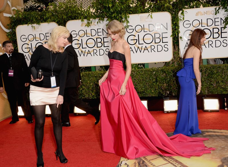 Taylor Swift at 71st Annual Golden Globe Awards — photo 8
