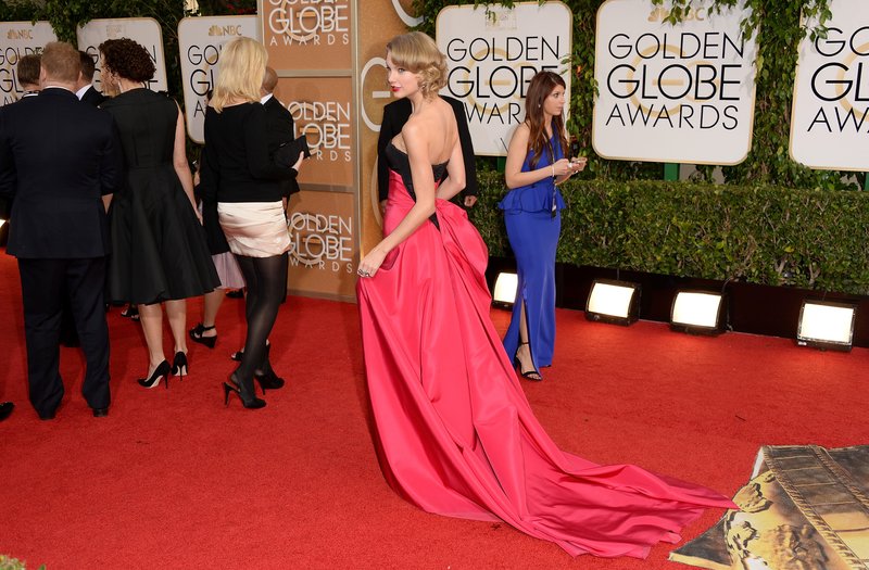 Taylor Swift at 71st Annual Golden Globe Awards — photo 18