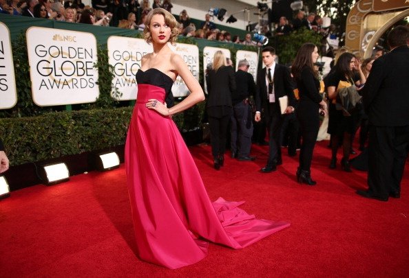 Taylor Swift at 71st Annual Golden Globe Awards — photo 45