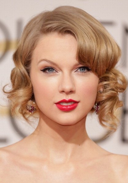 Taylor Swift at 71st Annual Golden Globe Awards — photo 55